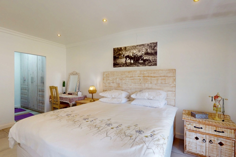4 Bedroom Property for Sale in Middedorp Western Cape